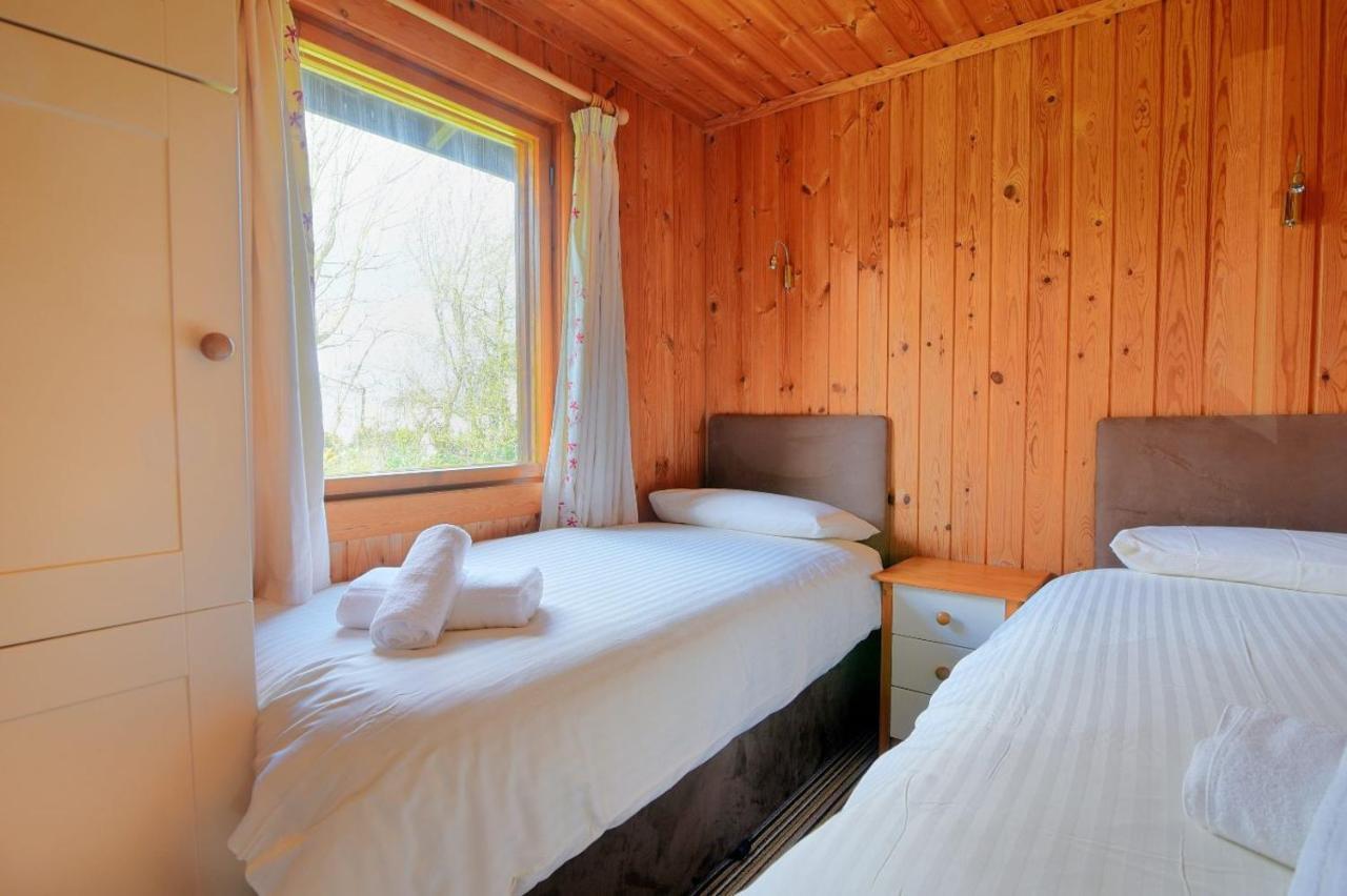 Villa 10 Pinewood Retreat Lyme Regis Esterno foto