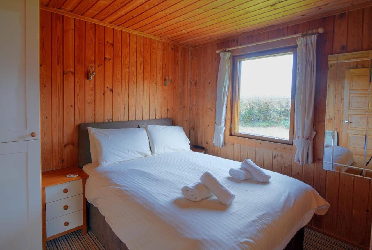 Villa 10 Pinewood Retreat Lyme Regis Esterno foto