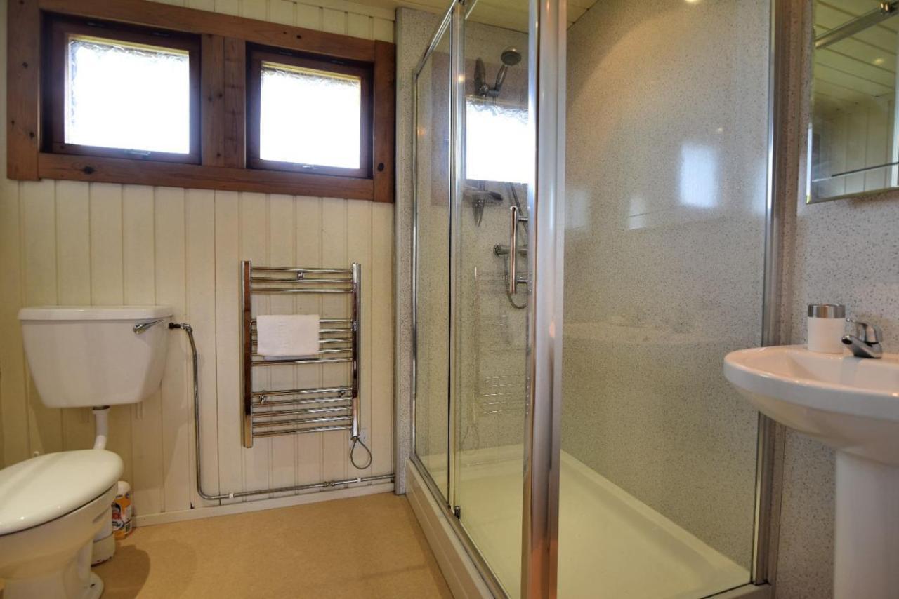 Villa 10 Pinewood Retreat Lyme Regis Esterno foto